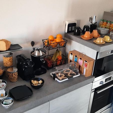 Casa Rosy - Stanza Privata Con Bagno Esclusivo E Parcheggio Gratuito Apartment Porto Torres Luaran gambar