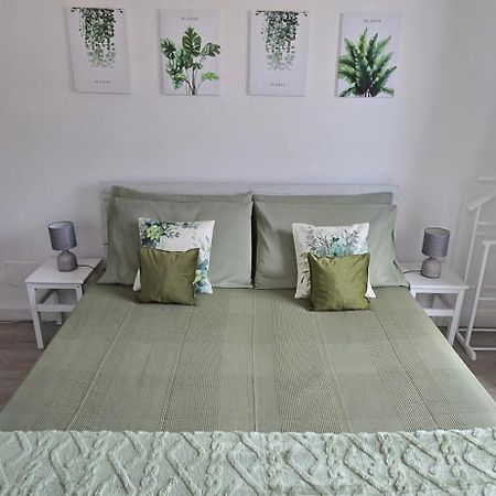 Casa Rosy - Stanza Privata Con Bagno Esclusivo E Parcheggio Gratuito Apartment Porto Torres Luaran gambar