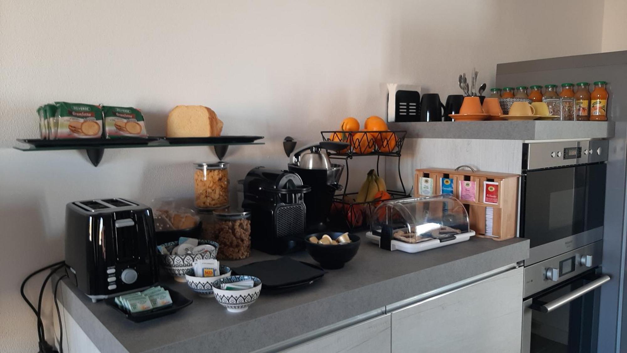 Casa Rosy - Stanza Privata Con Bagno Esclusivo E Parcheggio Gratuito Apartment Porto Torres Luaran gambar
