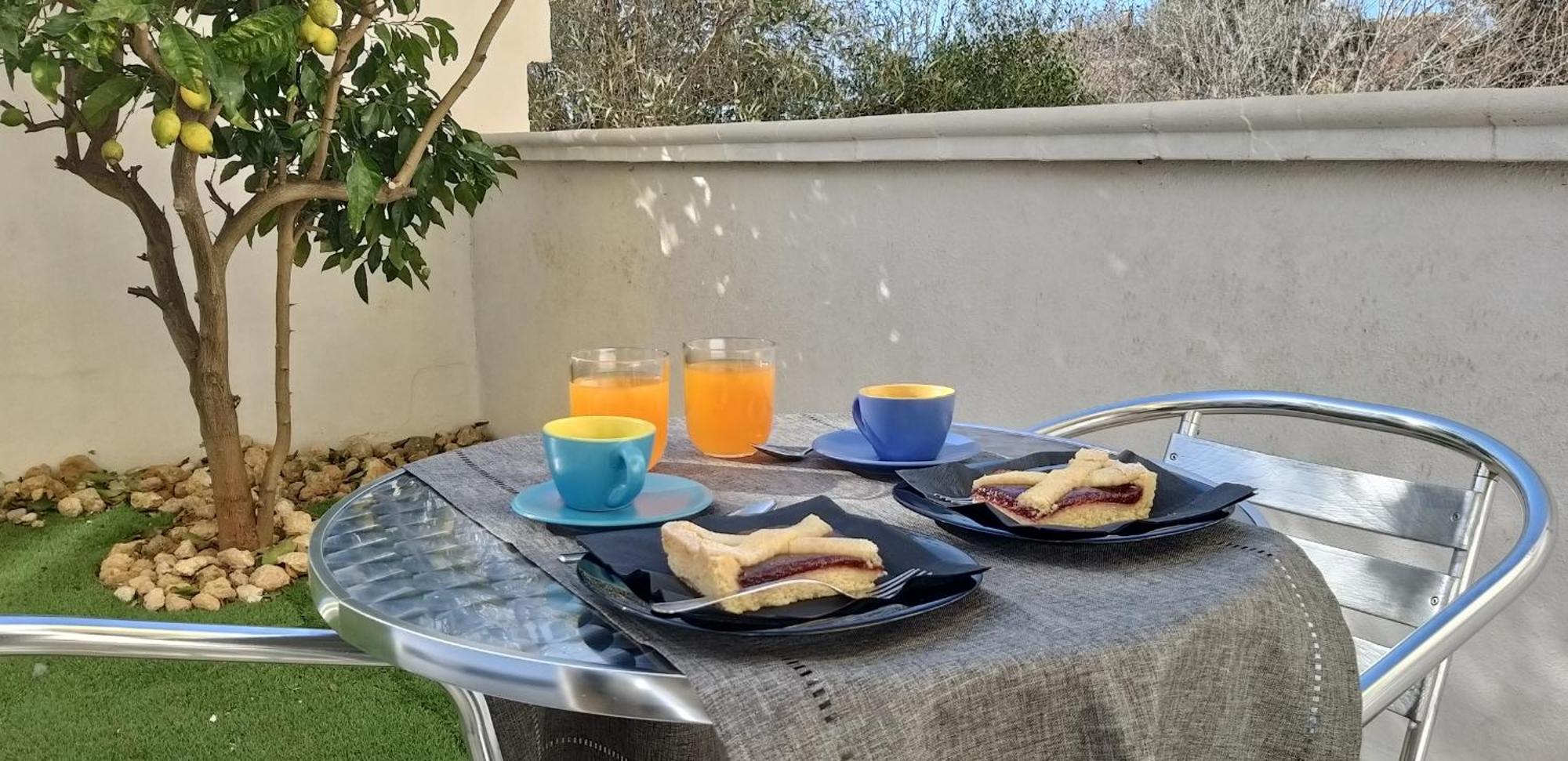 Casa Rosy - Stanza Privata Con Bagno Esclusivo E Parcheggio Gratuito Apartment Porto Torres Luaran gambar